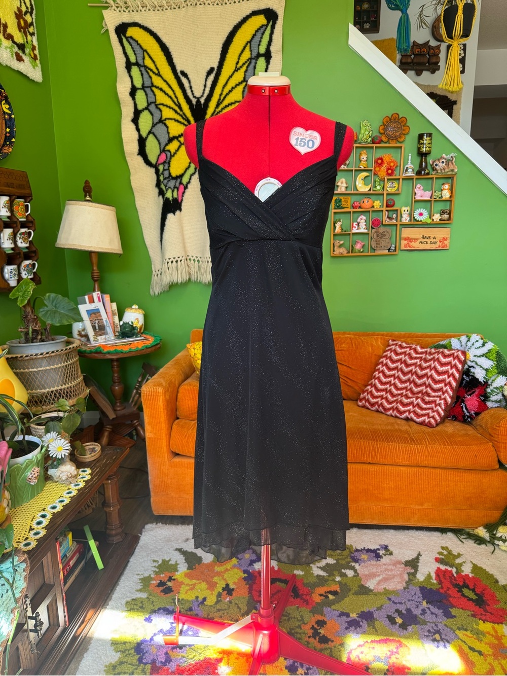 Elegant Black Sleeveless V-Neck Dress